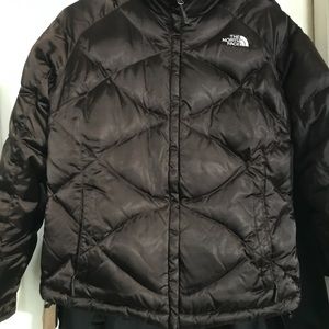 Women’s north face puffer coat